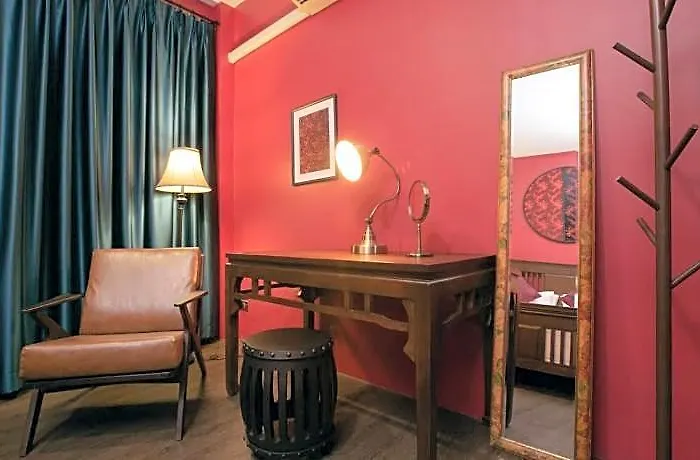 Caiyong Hometel & Cafe's 3*